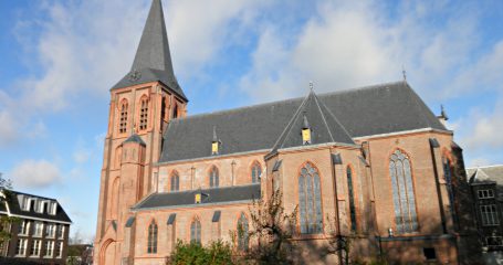 Kerk Rooms-Katholieke begraafplaats Benschop