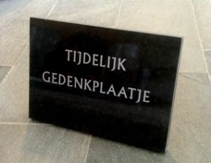 Tijdelijke grafsteen